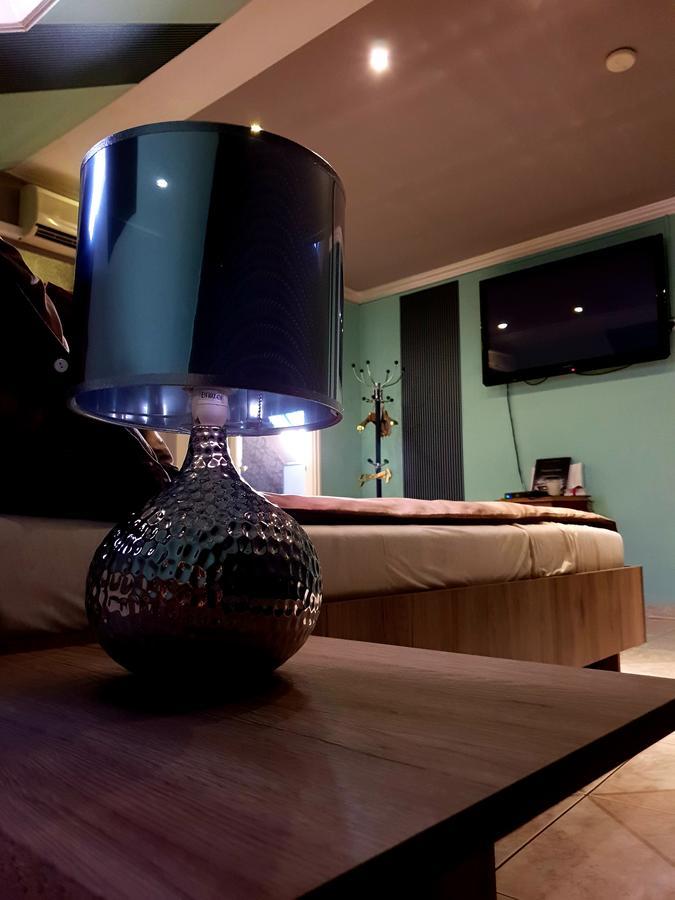 セゲドAdam Apartmanhazアパートメント エクステリア 写真